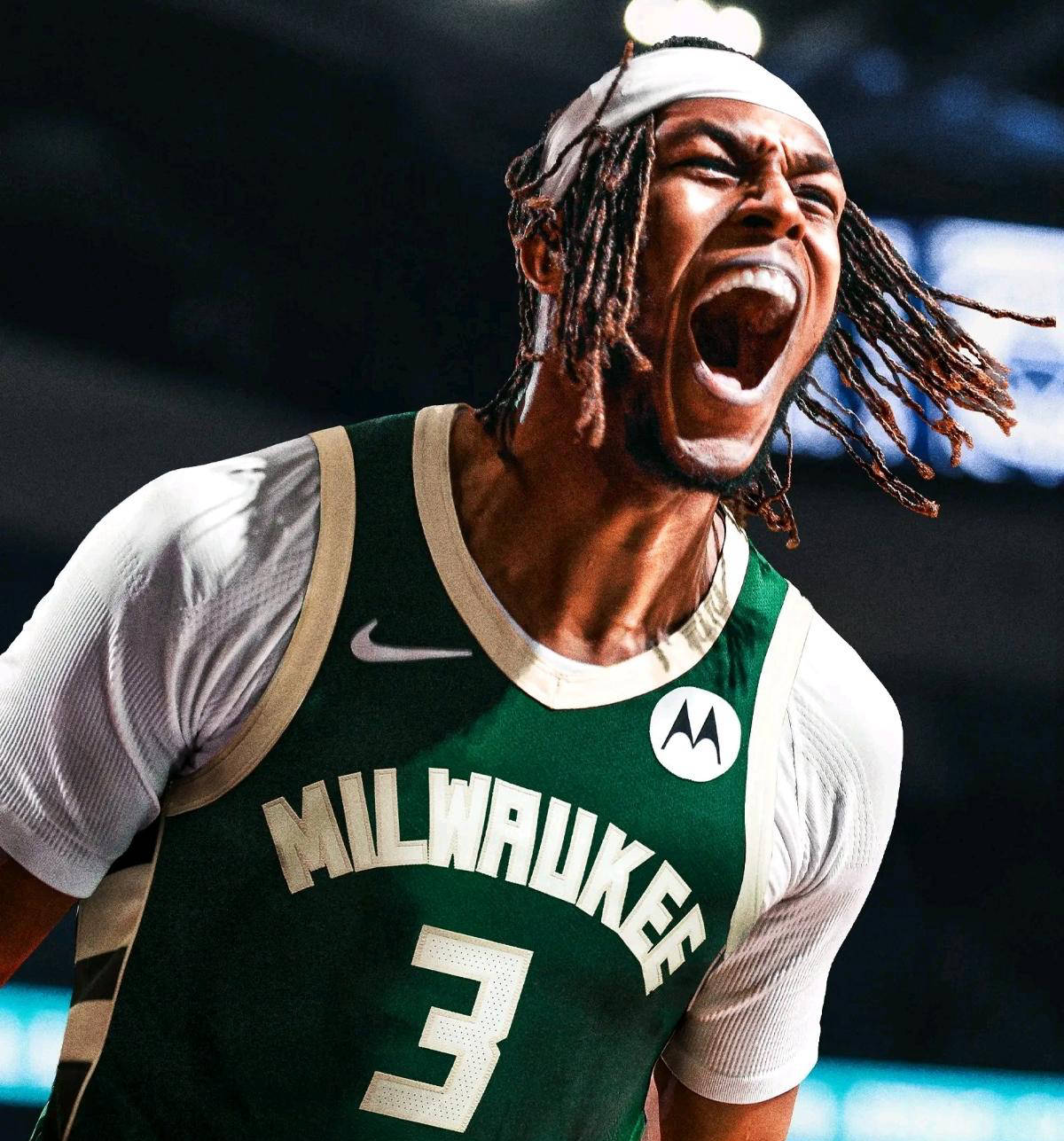 密尔沃基雄鹿连续达成第9、10笔签约