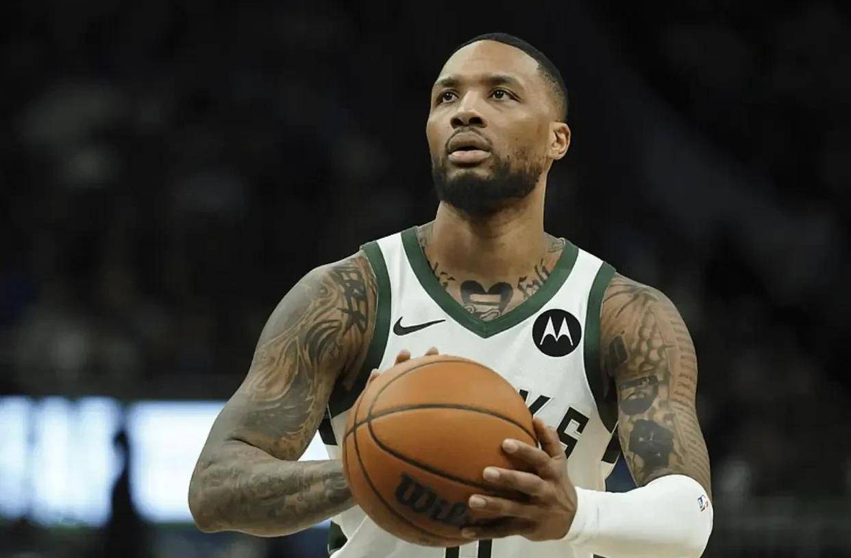 密尔沃基雄鹿强阵出击！巅峰对决来袭