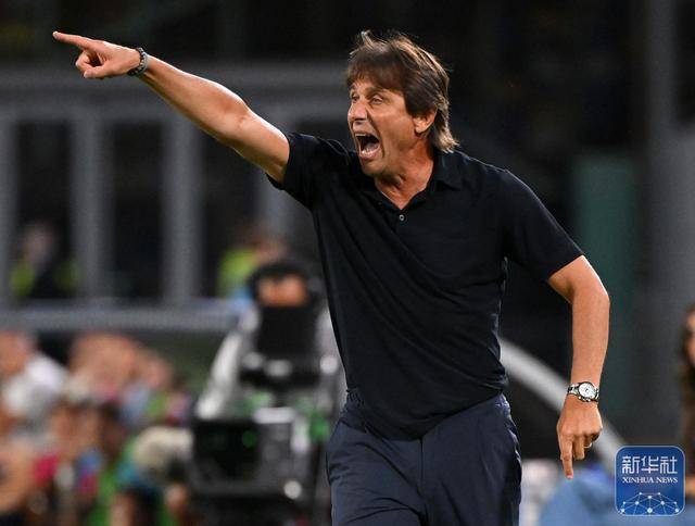 足球丨意甲：那不勒斯胜卡利亚里