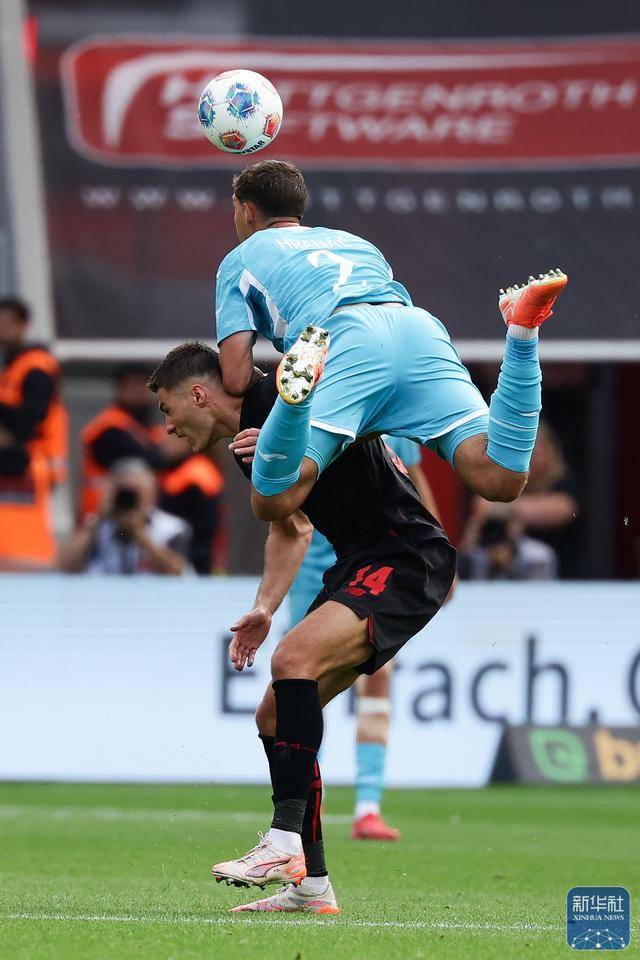 足球丨德甲:勒沃库森不敌霍芬海姆