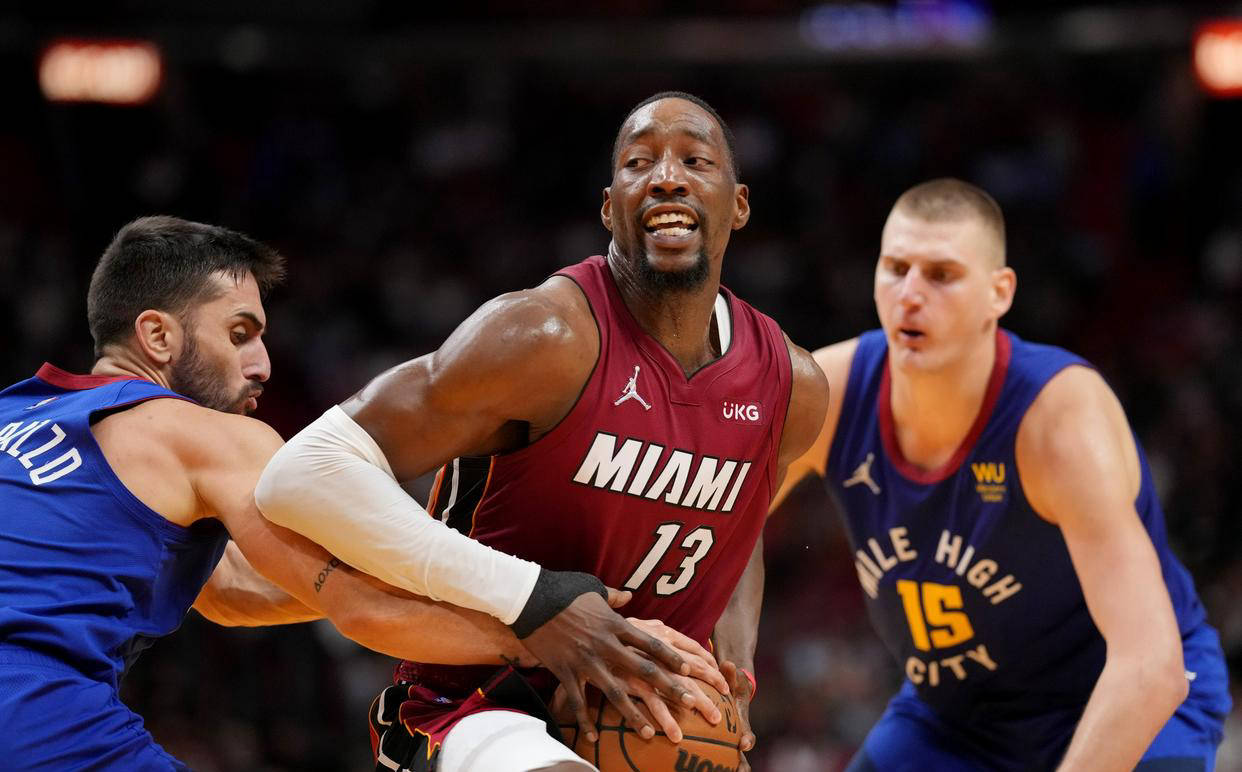 金州勇士最新动态：瞄准15+9全明星，巴特勒意外伤退，库里妻言论轰动