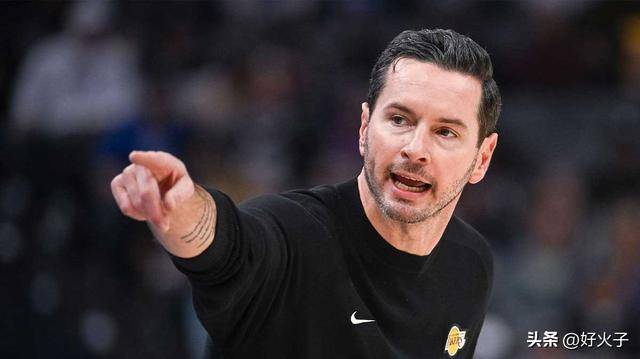 湖人名宿詹姆斯·沃西盛赞布朗尼·詹姆斯“最佳表现”,引发热议