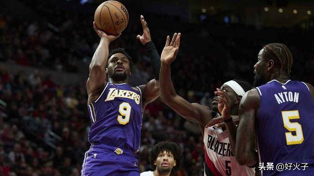 出色,湖人队布朗尼·詹姆斯用实力回击质疑者