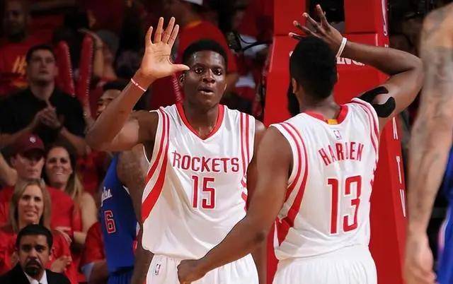 火箭队的战术体系失败了,火箭应该庆幸老将只有杜兰特一个,看看快船勇士…