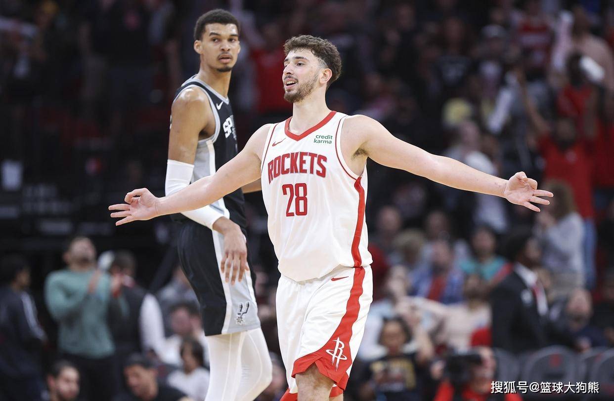 33分对21分!火箭队篮板优势难转化?乌度卡堆积中锋,自乱阵脚