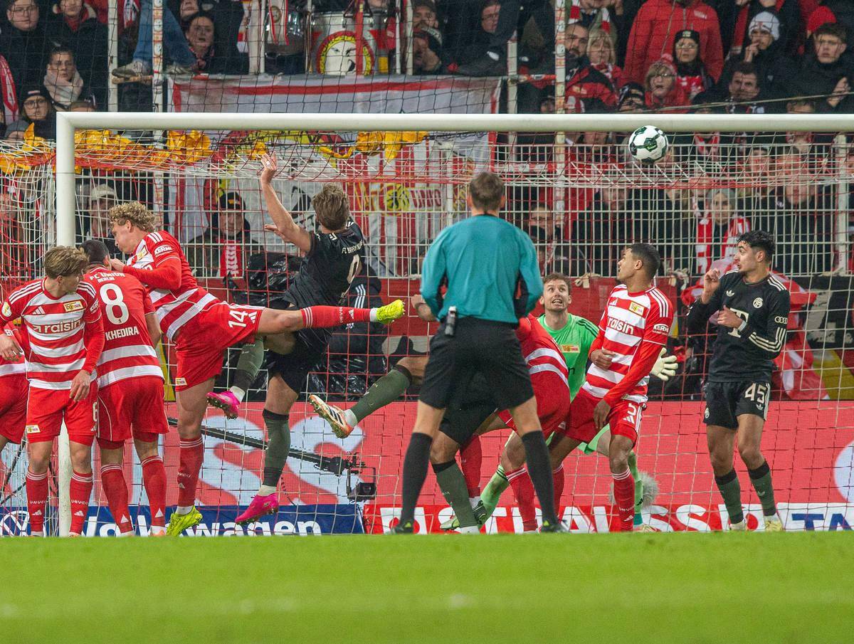 德乙：波鸿对阵卡尔斯鲁厄凯泽斯劳滕对阵马格德堡