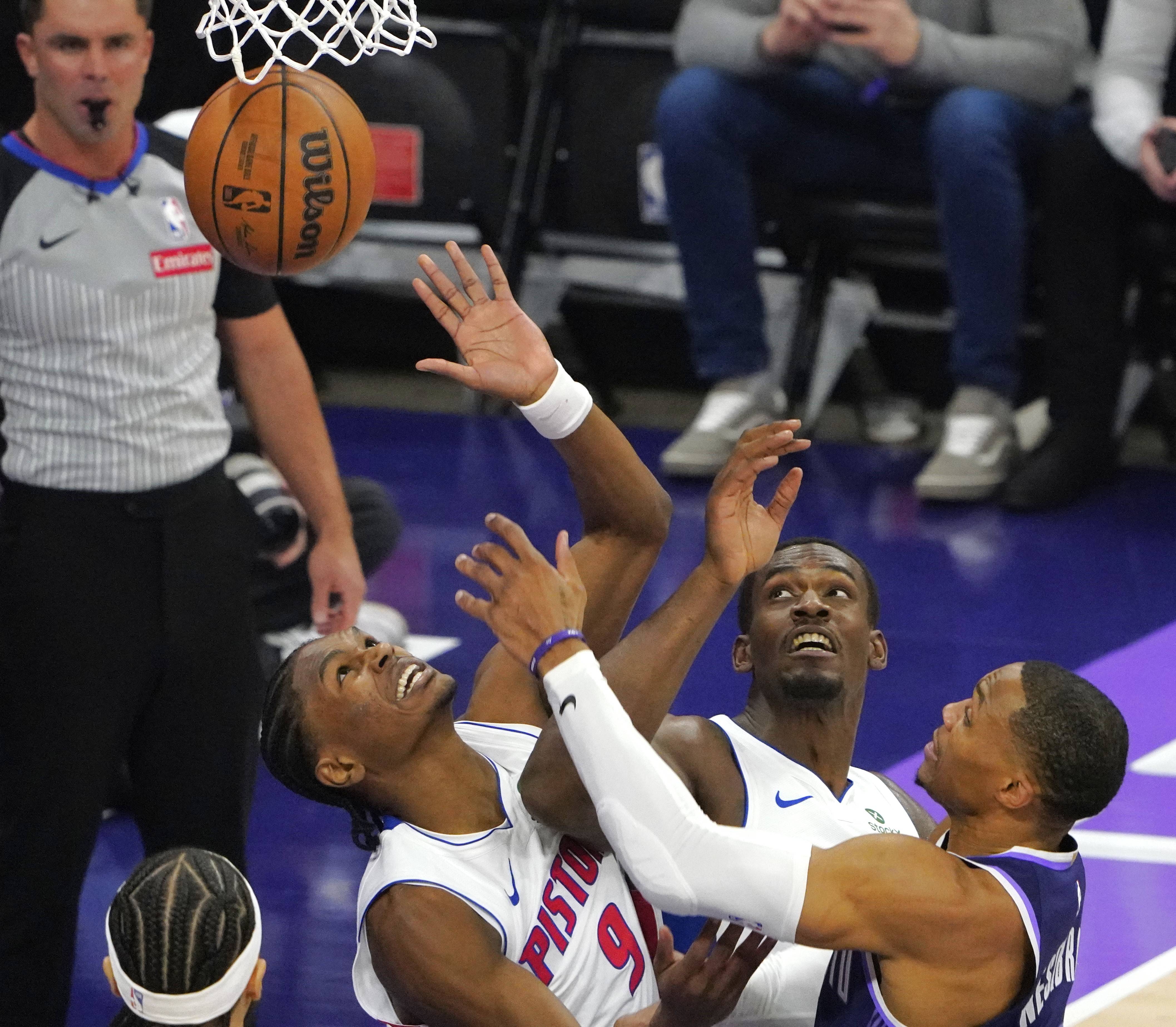 （体育）篮球——NBA常规赛：国王不敌活塞