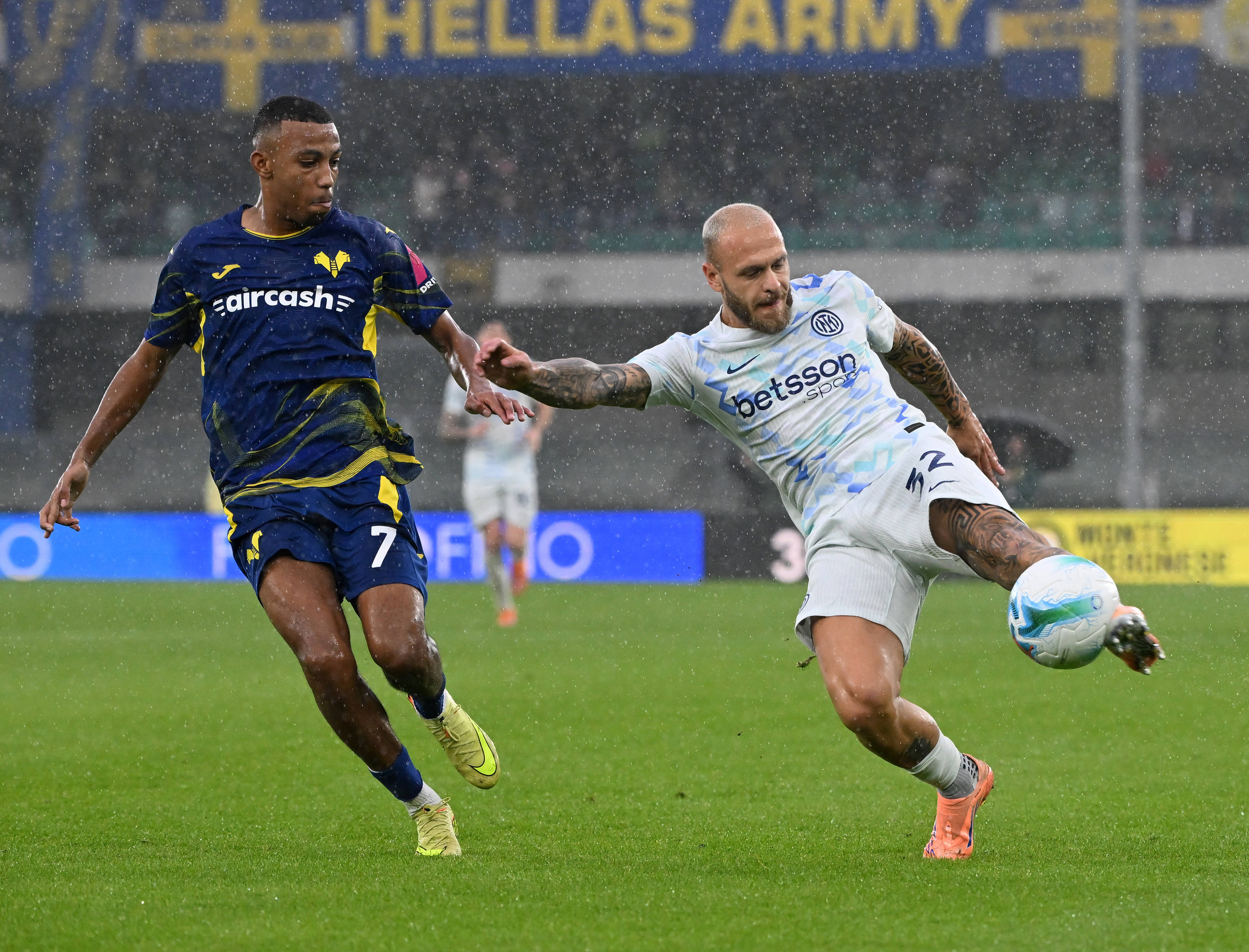 （体育）足球——意甲：国际米兰胜维罗纳