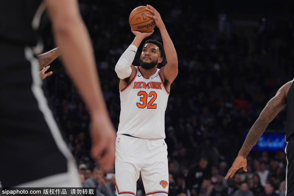 纽约尼克斯主场迎战夏洛特黄蜂，力争四连胜