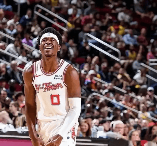 火箭爵士计划2换2交易！中国球员再现休斯顿