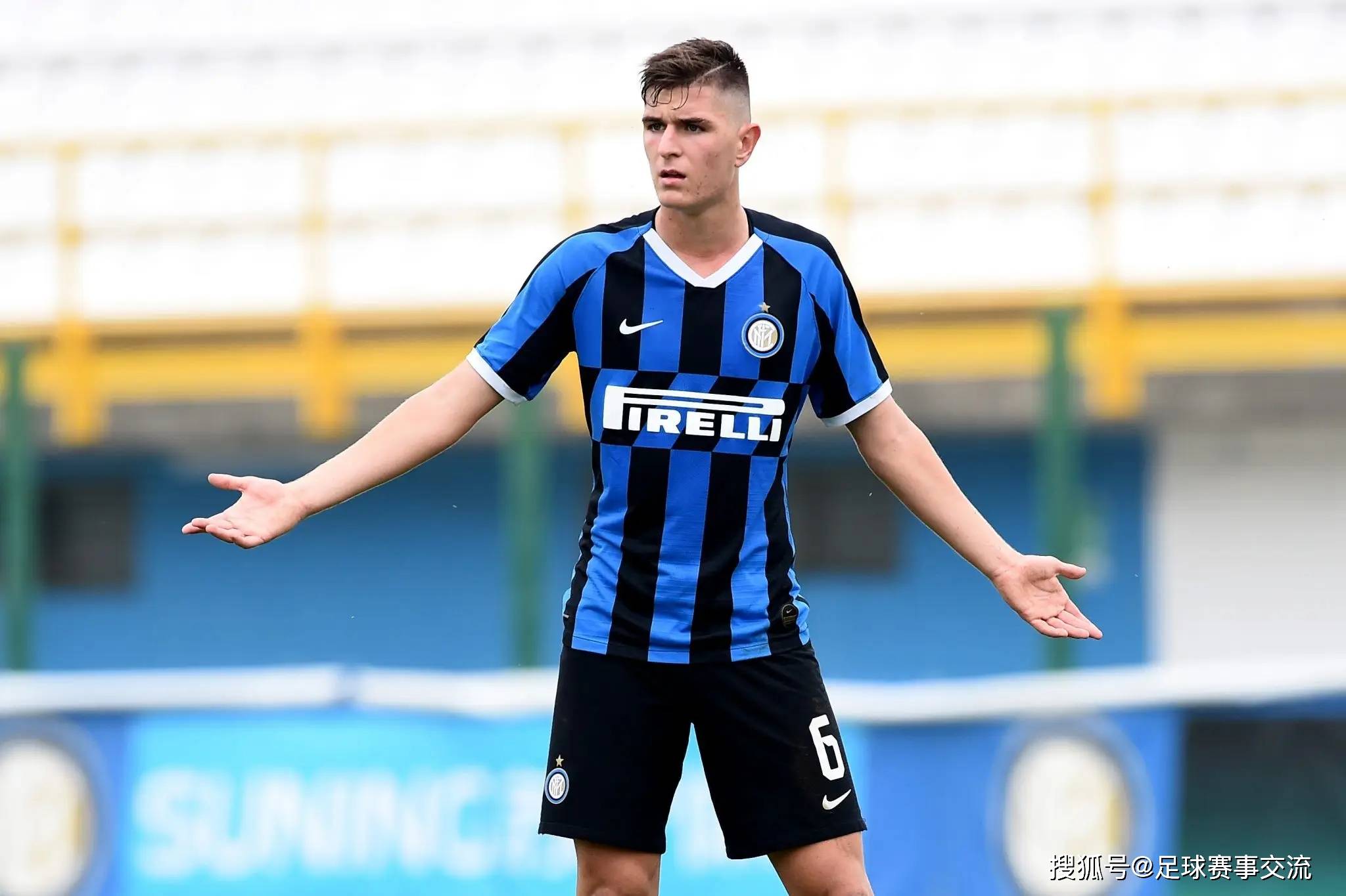 今日足球：帕尔马vs国际米兰 伯恩利vs曼联