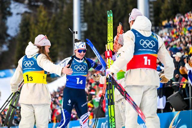 冬奥会｜法国队夺得冬季两项混合接力冠军